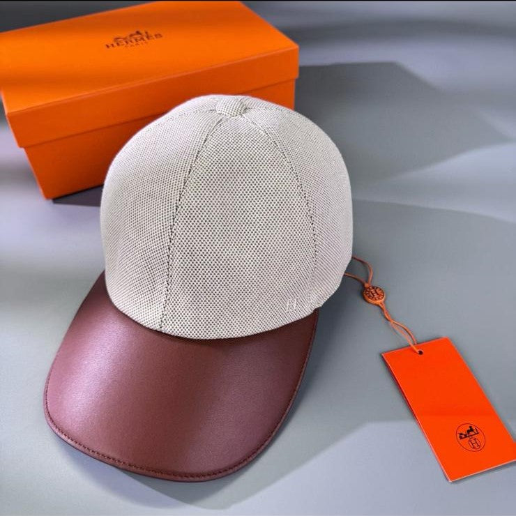 Casquette HRMS à visière effet cuir